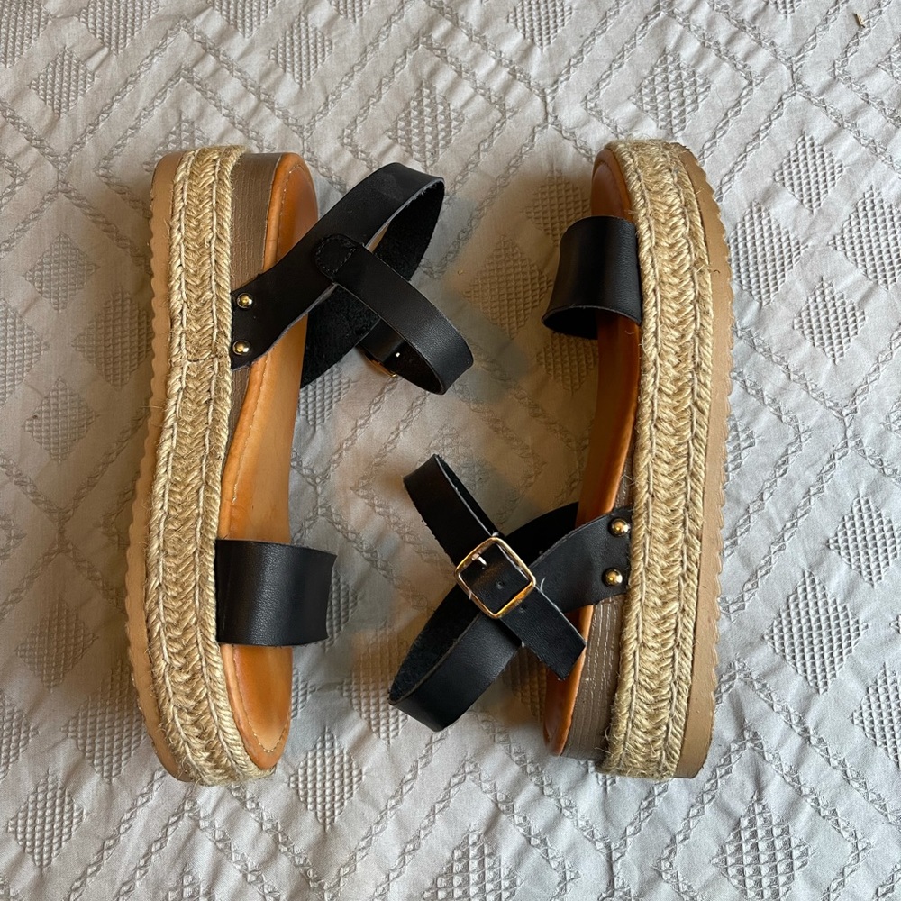 Espadrille sandals